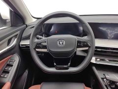 Changan Eado PLUS Blue Whale NE 1.4T GDI DCT Luxury Edition - ფოტო 11