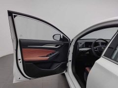 Changan Eado PLUS Blue Whale NE 1.4T GDI DCT Luxury Edition - ფოტო 8