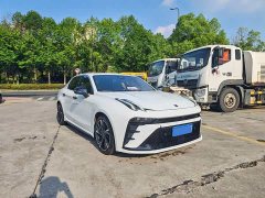 Lynk & Co 03 1.5T DCT Pro - ფოტო 3