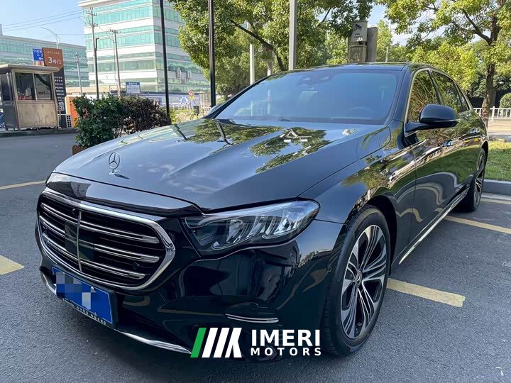 Mercedes-Benz E-Class Facelift E 300 L Fashion Edition