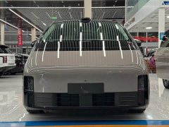 Li Auto Li Xiang MEGA Ultra - ფოტო 2