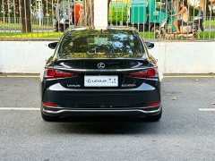 Lexus ES 300h Excellence Edition - photo 5