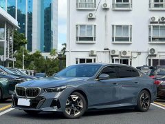 BMW i5 eDrive 35L Premium M Sport Package - ფოტო 1