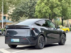 Tesla Model Y Long Range All-Wheel Drive - фото 4