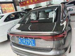 Geely Emgrand 4 Million Commemorative Edition 1.5L CVT Flying Edition - ფოტო 8
