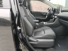 Toyota Venza Hybrid 2.5L E-CVT AWD Luxury Plus - ფოტო 9