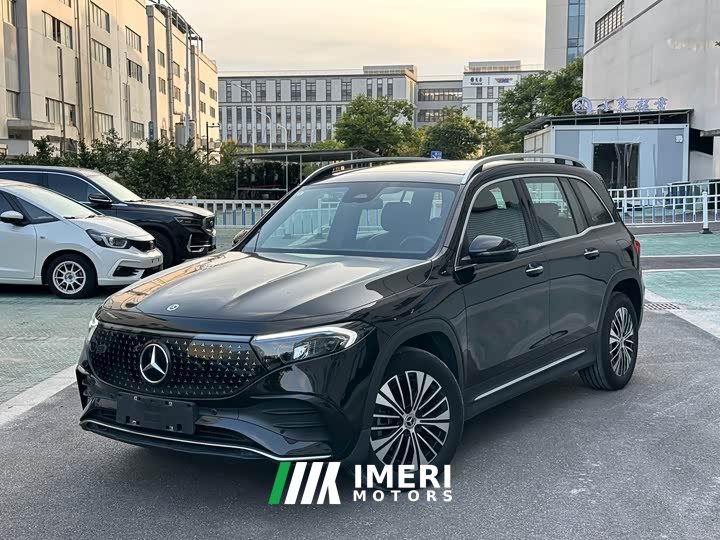 Mercedes-Benz EQB 260