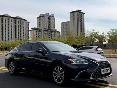Lexus ES 300h Excellence - ფოტო 3