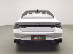 Hyundai Elantra 1.5L CVT Luxury - ფოტო 4