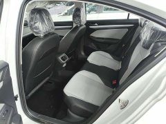 Volkswagen Bora 200TSI DSG Comfort Navigation Edition - photo 5
