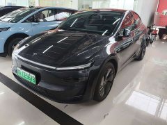 Tesla Model Y Rear-Wheel Drive - ფოტო 1