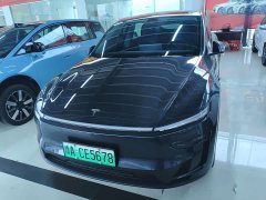 Tesla Model Y Rear-Wheel Drive - ფოტო 2