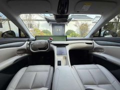 IM Motors Zhiji LS6 Lingxi Smart Driving Theater Edition - ფოტო 14