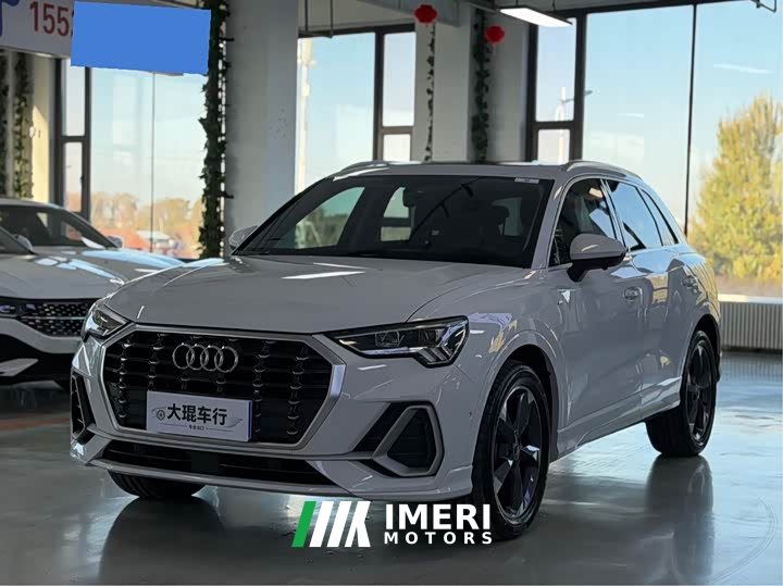 Audi Q3 35 TFSI Fashion Dynamic - car from China