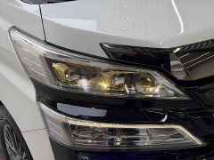 Toyota Vellfire Crown Hybrid 2.5L HV Luxury Edition - ფოტო 10