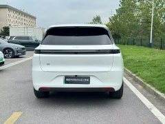 Li Auto L6 Pro - ფოტო 8