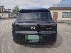IM Motors Zhiji LS8 52 Max Luxury Six-Seater - ფოტო 8