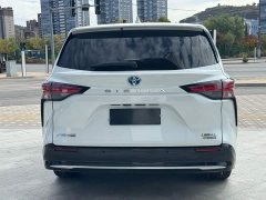 Toyota Sienna 2.5L Hybrid Premium Edition - ფოტო 12