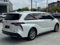 Toyota Sienna 2.5L Hybrid Premium Edition - ფოტო 13