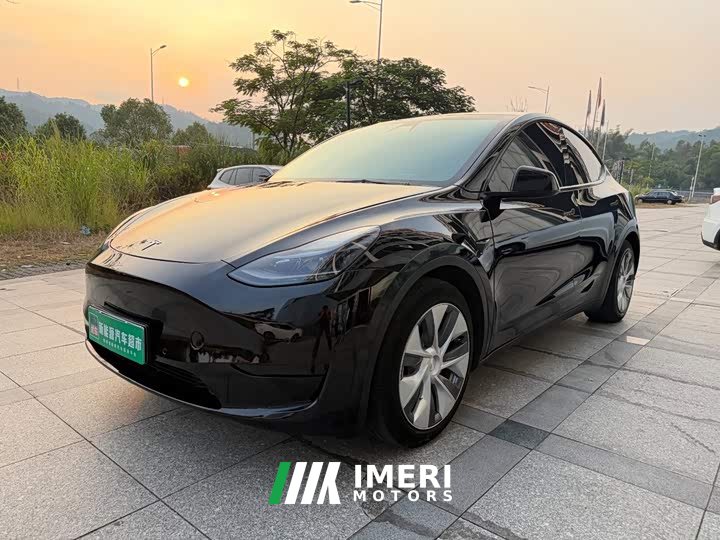 Tesla Model Y Facelift Rear-Wheel Drive - ავტომობილი ჩინეთიდან