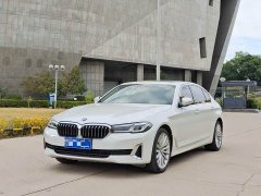 BMW 5 Series 530Li Luxury M Sport Package - ფოტო 1