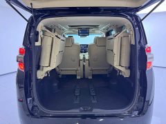 Toyota Vellfire Crown Hybrid 2.5L HV Luxury Edition - ფოტო 9