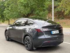 Tesla Model Y Rear-Wheel Drive - ფოტო 5