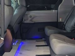 Toyota Gravia 2.5L Hybrid Comfort Edition - ფოტო 10