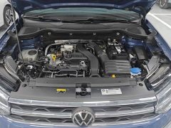 Volkswagen Touareg 300TSI FWD Full Moon Edition - ფოტო 10