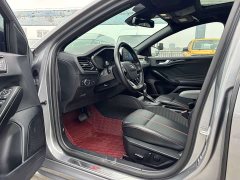 Ford Focus Sedan EcoBoost 180 Automatic ST Line - ფოტო 10