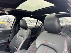 Ford Focus Sedan EcoBoost 180 Automatic ST Line - ფოტო 13