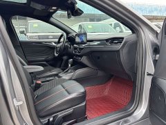 Ford Focus Sedan EcoBoost 180 Automatic ST Line - ფოტო 16