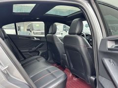 Ford Focus Sedan EcoBoost 180 Automatic ST Line - ფოტო 18