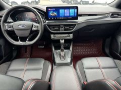 Ford Focus Sedan EcoBoost 180 Automatic ST Line - ფოტო 9