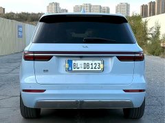 Li Auto ONE Extended Range 6-Seater - ფოტო 8