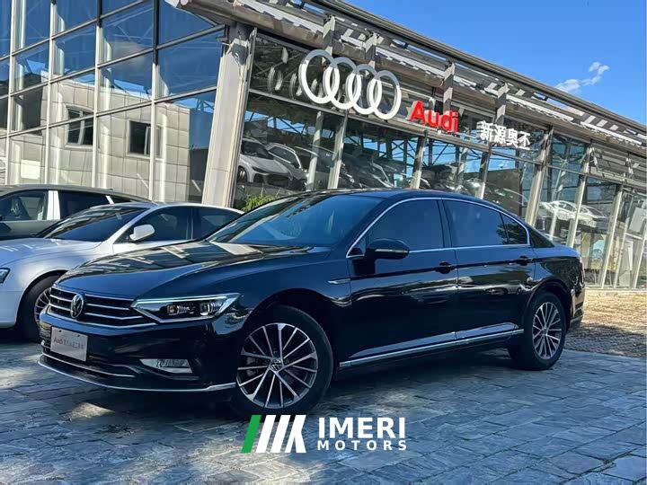 Volkswagen Magotan 330TSI DSG Luxury