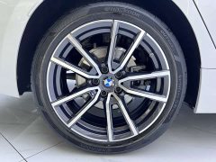 BMW 3 Series 320Li M Sport Package - ფოტო 19