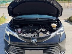 Toyota Sienna 2.5L Hybrid Premium Edition - ფოტო 5