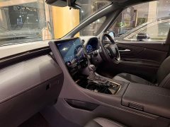 Toyota Alphard Hybrid 2.5L Premium Gold Edition - ფოტო 5