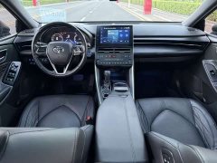Toyota Avalon Hybrid 2.5L XLE Premium - ფოტო 5