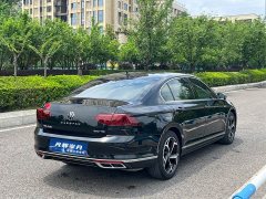 Volkswagen Magotan 2 Million Units Commemorative Edition 330TSI DSG Luxury - ფოტო 13