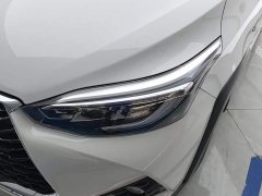 Toyota Yaris L Zhixuan X 1.5L CVT Luxury Plus - ფოტო 5