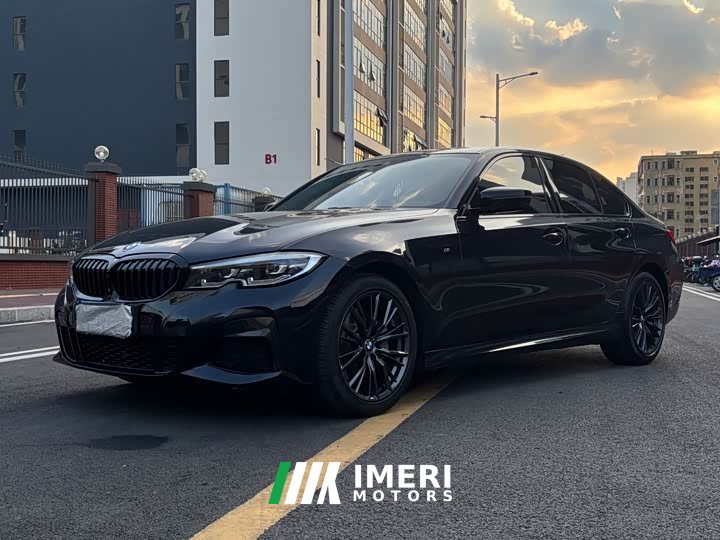 BMW 3 Series Facelift 330i M Sport Dark Night Package - ავტომობილი ჩინეთიდან
