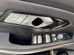BMW 3 Series 320Li M Sport Package - ფოტო 18