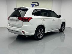 Mitsubishi Outlander Facelift 2.0L FWD Comfort 5-Seater - ფოტო 18