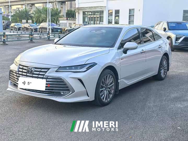 Toyota Avalon Hybrid 2.0L Luxury