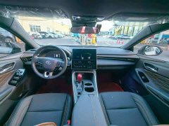 Toyota Avalon Hybrid 2.0L Luxury - ფოტო 4