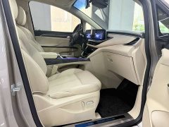 Buick GL8 ES Luxe Enjoyment Edition - ფოტო 11