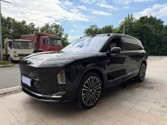 NIO ES8 Six-Seat Executive Signature Edition - ფოტო 1
