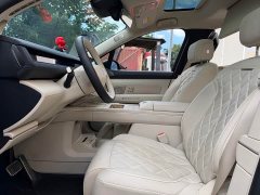 NIO ES8 Six-Seat Executive Signature Edition - ფოტო 9